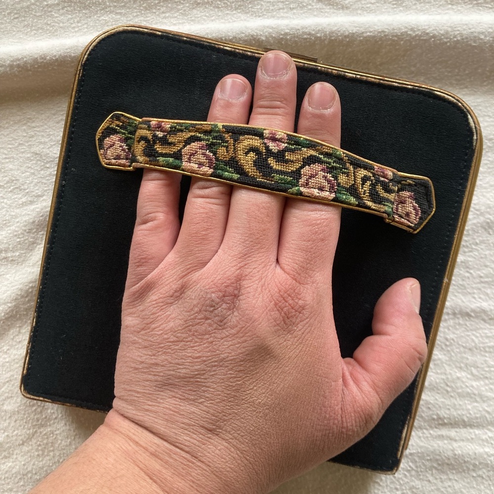 Vintage Floral Tapestry Clutch - Picture 12 of 13